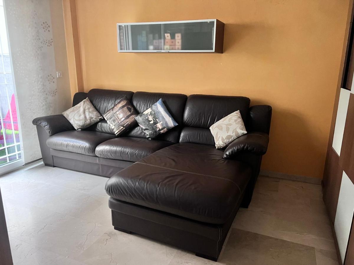 Casa Ideal Familias Y Grupos Con Balcones Exterior Soleada Patios Cerca Alhambra, Sierra Nevada, Rio Genil, Lancha Del Genil, Parque Llano Y Reloj Del Sol Con Barbacoas, Campo De Futbol, Circuito Gimnasia Lägenhet Granada Exteriör bild
